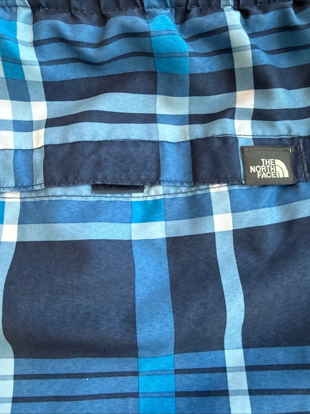 The North Face Swimwear Board Shorts Men’s Sz Large Belted Blue Plaid Lined